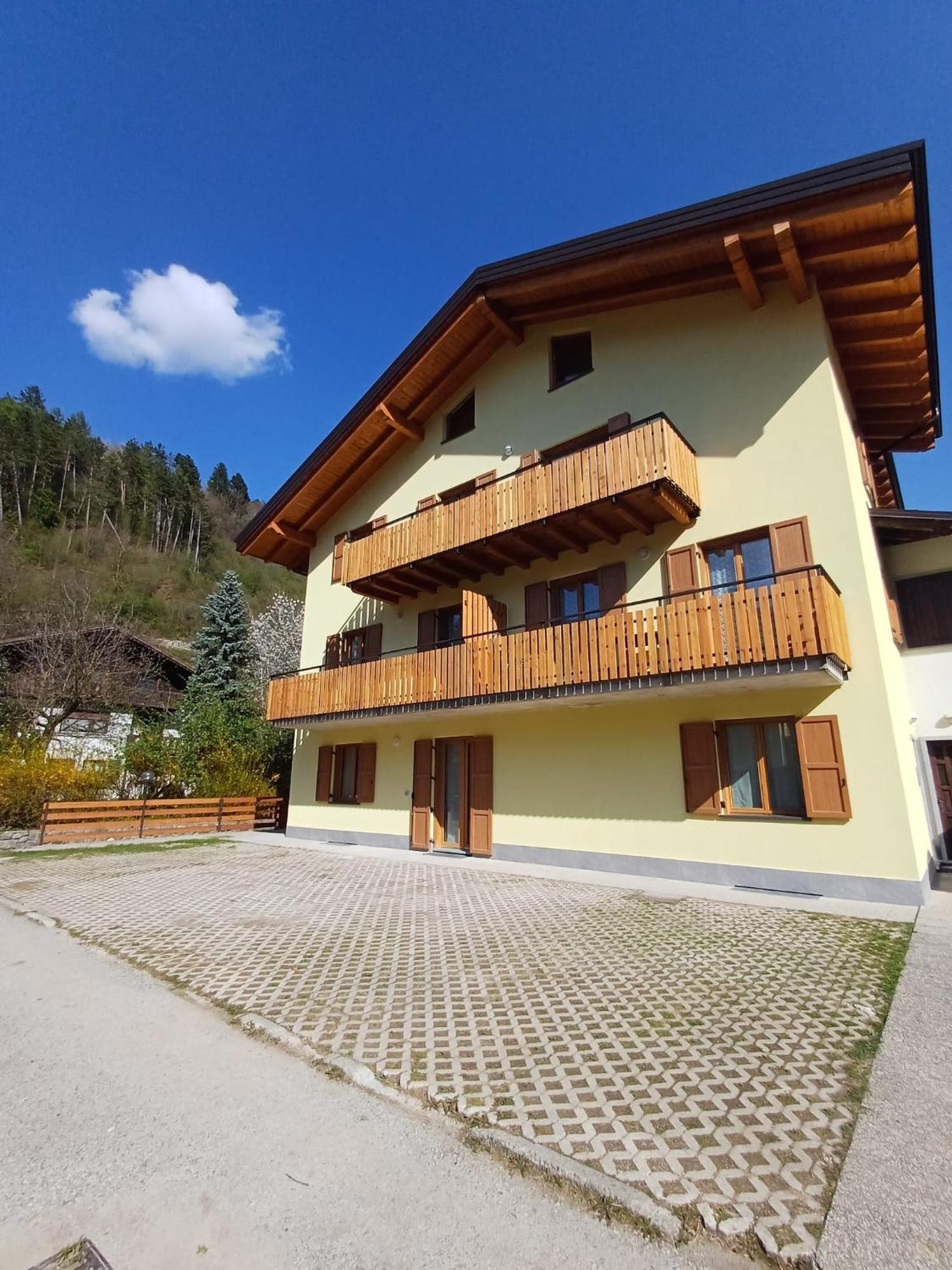Fiore Pieve Di Ledro Exterior photo